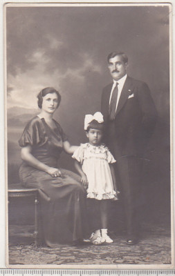 bnk foto Portret de familie - Foto E Popp Ploiesti - 1934 foto