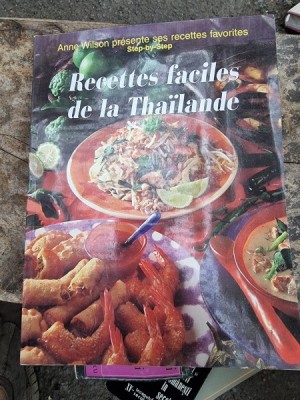 RECETTES FACILES DE LA THAILANDE - ANNE WILSON (CARTE IN LIMBA FRANCEZA) foto