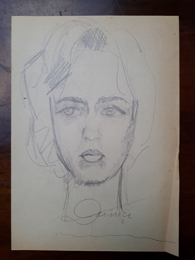 Danger sensitivity . 12. Portret de tanara femeie, schita veche, desen vechi creion carbune,  Natura statica, Realism | Okazii.ro