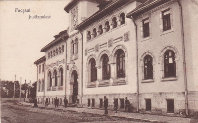 FOCSANI BPALATUL DE JUSTITIE,CIRCULATA,ROMANIA. foto