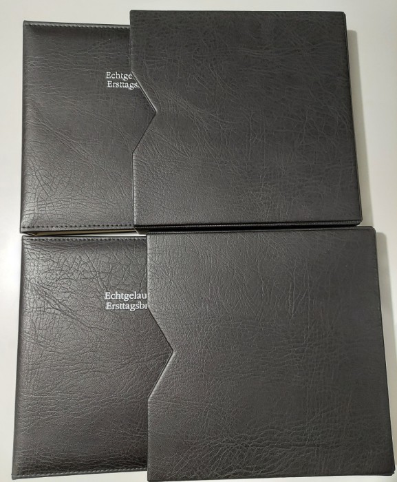 2 albume pt. carti postale tip vechi/plicuri, (57 coli) tip Leuchtturm cu etui negru
