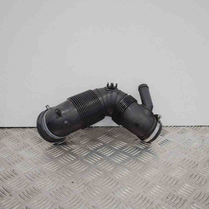 Furtun SKODA SUPERB II 3T4 2013 OEM: 3C0129654P