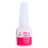 Diva &amp; Nice Cosmetics Accessories adeziv pentru unghii cu pensula