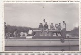 Bnk foto - Salupa cu excursionisti in Delta Dunarii - anii `60, Alb-Negru, Romania de la 1950, Transporturi