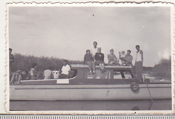 bnk foto - Salupa cu excursionisti in Delta Dunarii - anii `60 foto