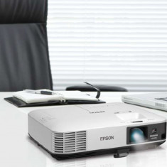 videoproiector refurbished EPSON EB-2155W, 1280x800, 2xHDMI, 5000 lm, ore utilizate lampa &amp;lt; 50% foto