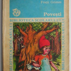 Povesti – Fratii Grimm (coperta putin uzata)