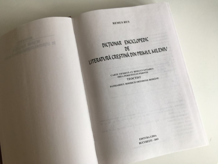 REMUS RUS,DICTIONAR ENCICLOPEDIC DE LITERATURA CRESTINA IN PRIMUL MILENIU-902PAG