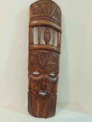 Arta tribala ,superbă sculptura realizată din lemn masiv lucrata integral manual ,piesa cu o lucrătură de o foarte mare finete foto