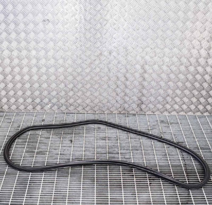 Garnitura ușă dreapta spate AUDI Q3 8U 2014 OEM: 8U0833721A | 3423339