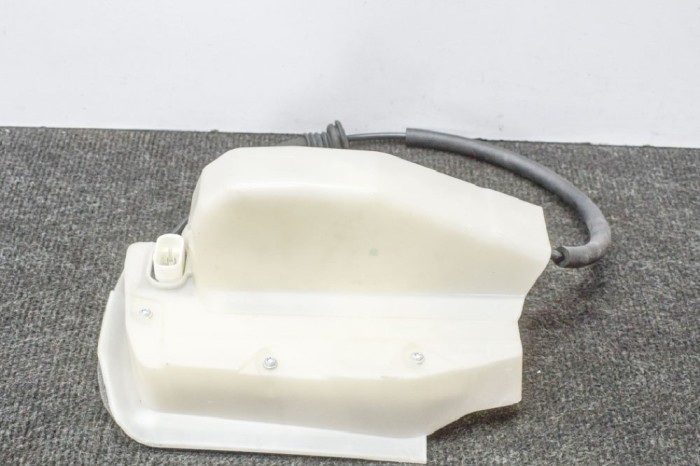 &Icirc;ncuietoare ușă dreapta spate TESLA MODEL 3 2018 OEM: 1068969-00-G 11316755