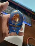 Casetuta vintage bijuterii sub forma de ou
