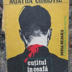 Agatha Christie - Cutitul in ceafa