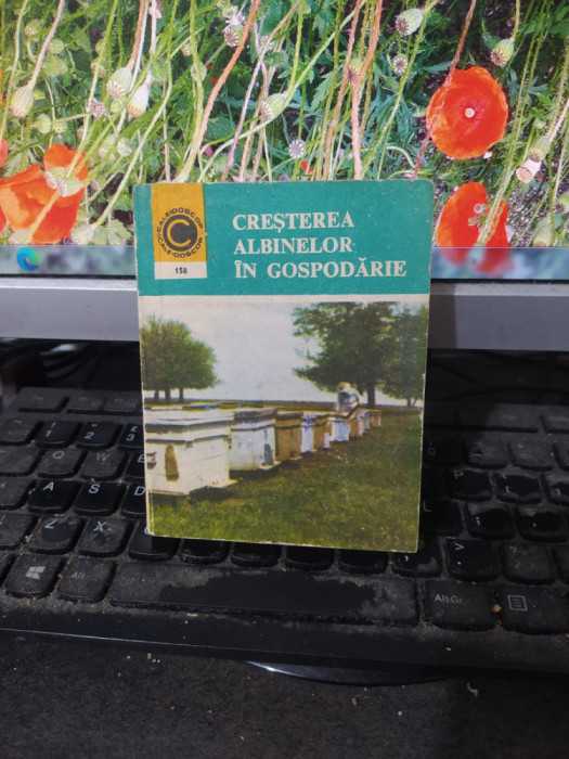 Creșterea albinelor i&icirc;n gospodărie Ioan Savu, editura Ceres, București 1985, 102