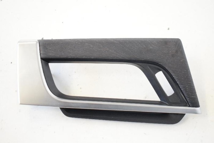 nerasta BMW X1 F48 2015 OEM: 9332456 10811195