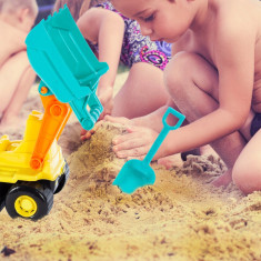 Buldozer cu accesorii pentru nisip