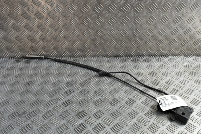 &Icirc;ncuietoare capota VW GOLF VII 5G1, BQ1, BE1, BE2 2018 OEM: 5G1823509B 30801367