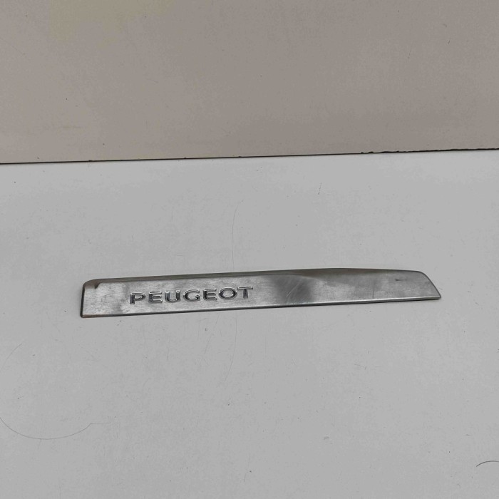 Ornament prag dreapta față PEUGEOT 5008 II MC, MJ, MR, M4 2023 OEM: 98134206ZD