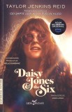 Daisy Jones and The Six - Taylor Jenkins Reid, Leda, 2023, Historical Fiction, Romana, Paperback
