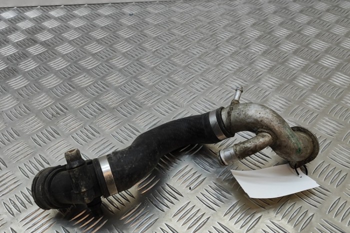 Furtun de lichid de răcire BMW 7 F01, F02 2011 OEM: 7575425,7576355 23169745