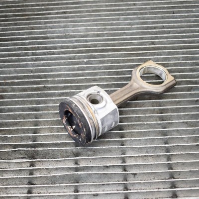 Piston OPEL MOKKA / MOKKA X 2015 OEM: 5556846555566883 4076355 foto