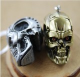 Breloc fashion THE TERMINATOR argintiu sau vintage + ambalaj cadou