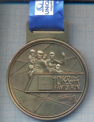 AZ 31 MEDALIE SPORTIVA -ALERGARI-10K&amp;amp;FAMILY RUN -BUCHAREST 2016-UNIQA ASIGURARI foto