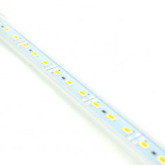 Banda led rigida 5630 korea chip cu profil 886AL 1m. 12V. Lumina alb rece 6000k 18W. Cod: ALSZ05