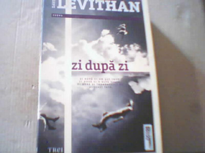 David Levithan - ZI DUPA ZI { editura Trei, 2014 } foto