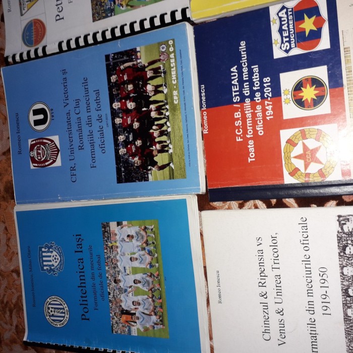 Cărți fotbal statistică