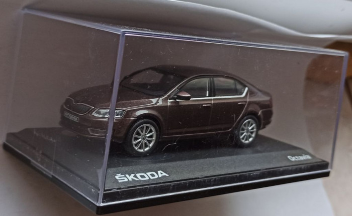 Macheta Skoda Octavia 3 Sedan maro - Abrex 1/43