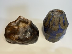 Doua vase de ceramica smaltuita Studio Art, anii 1960, semnate ceramist HL