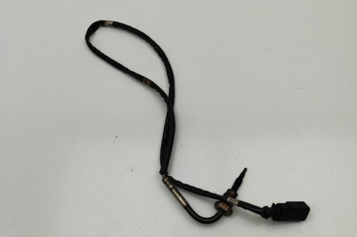 Senzor de temperatură SKODA SUPERB III 3V3 2016 OEM: 04L906088BD | 29502457