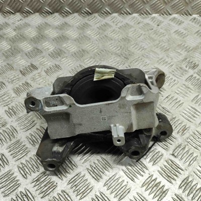 Suport motor dreapta FORD KUGA III DFK 2024 OEM: LX63-6F012-CD 30752255 foto