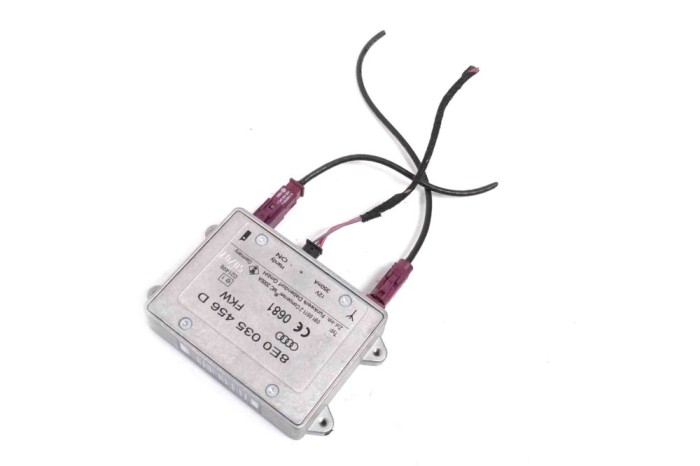 Amplificator de antena AUDI A4 8K2, B8 2007 OEM: 8E0035456D