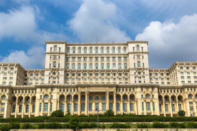 Fototapet de perete autoadeziv si lavabil City54 Parlament Bucuresti, 270 x 200 cm foto