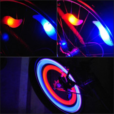 Set 4 Lumini Hot Wheels LED Multicolor Decorativ pentru Spite Bicicleta foto