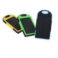 Incarcator Solar Universal Mare 5600 mAh cu Lanterna Rezistent la Socuri si Apa foto