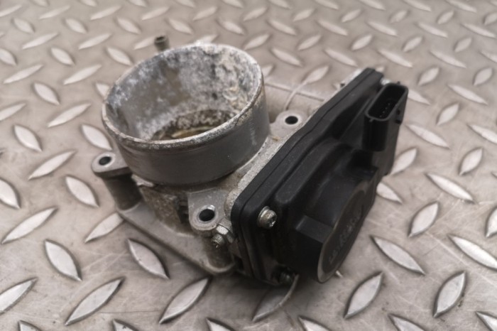 Corp clapetă INFINITI Q50 2014 OEM: 526-02,4X02 25617572