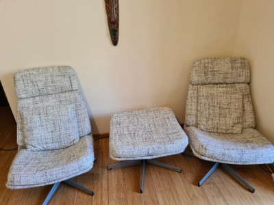Fotolii rotative si taburet rotativ Ikea foto