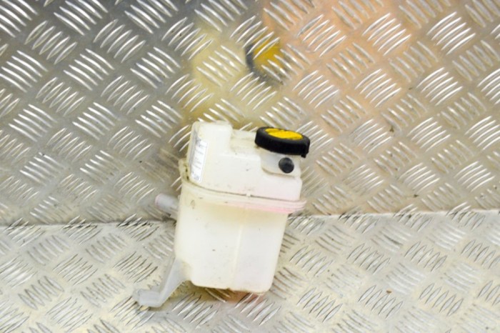 Vas de expansiune TOYOTA AURIS _E18_ 2014 11807926