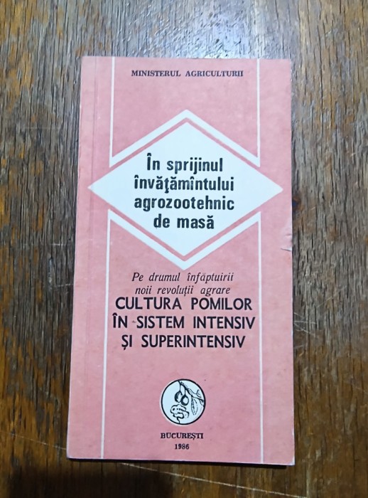 Cultura pomilor in sistem intensiv si superintensiv / R3P4F