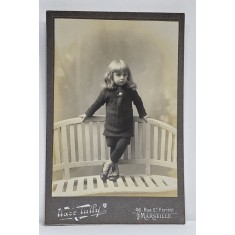 FOTOGRAF MARC TULLY , MARSEILLE , BAIETEL PE BANCA , FOTOGRAFIE TIP CABINET , SFARSITUL SEC. XIX
