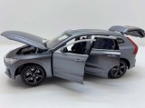 Macheta din metal Volvo xc60 gri 1:32 coteste rotile Tayumo