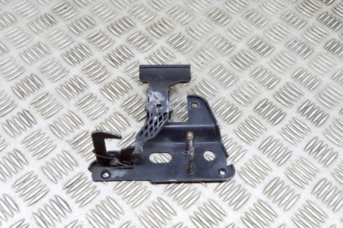Zăvor de siguranță capota AUDI A6 Avant 4F5, C6 2007 OEM: 4F0823480A | 17128342