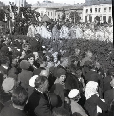 HST A28 Negativ pe celuloid slujbă publică greco-catolică Dej anii 1930 foto