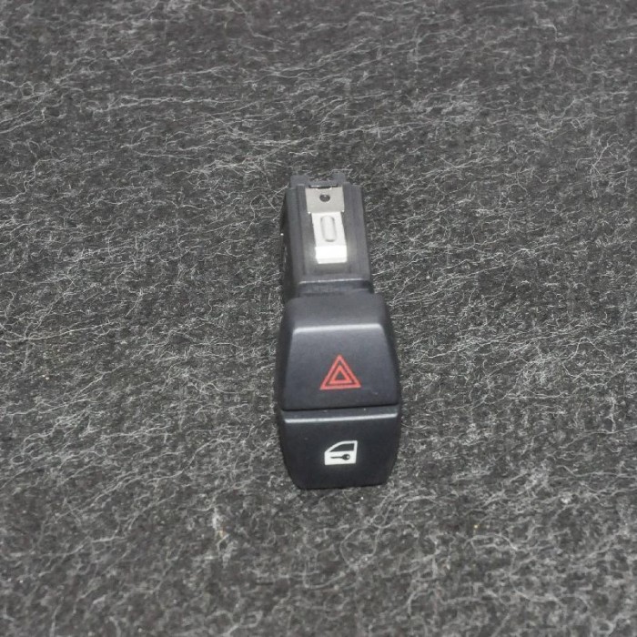 Comutator BMW X3 F25 2011 OEM: 9161896 2796860