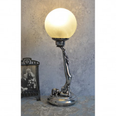 Lampa Art Deco cu o femeie IS039