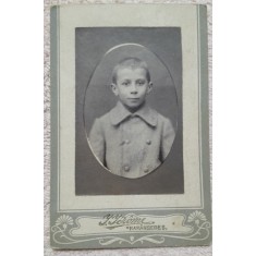 Fotografie pe carton, baietel, inceput de secol XX