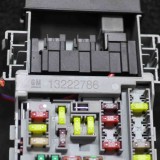 Panou Sigurante Opel Astra J 2011 OEM 13222786 Yato Set Sigurante 12V